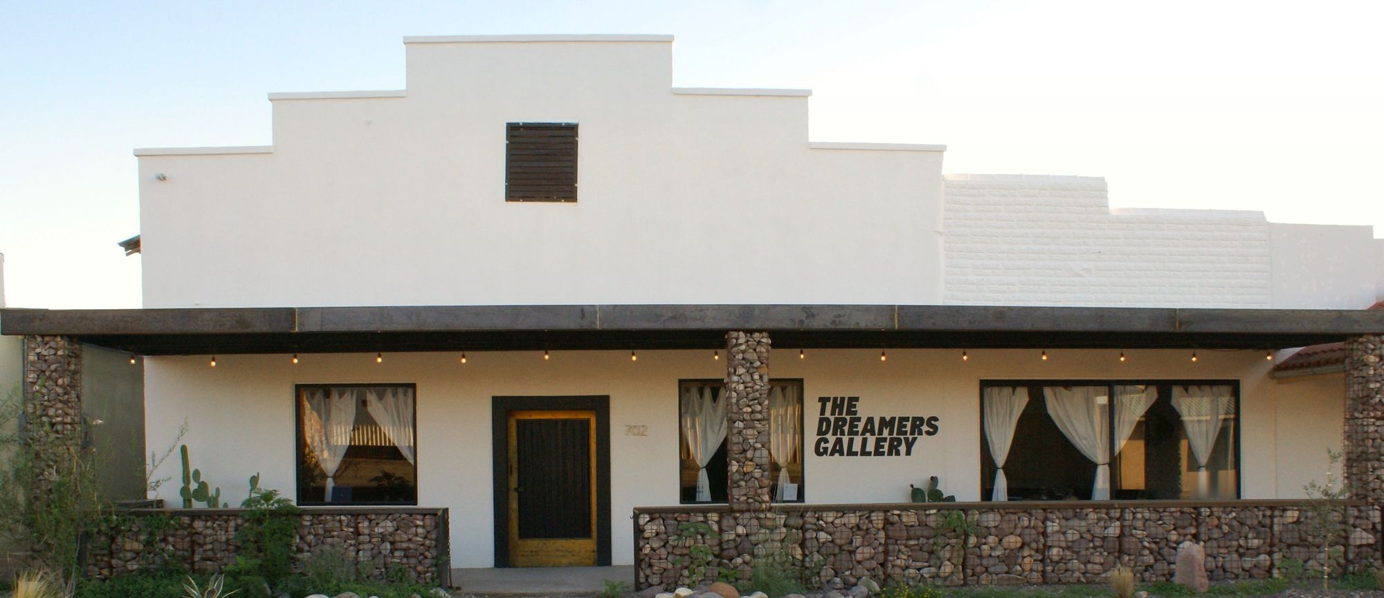 The Dreamers Gallery from the street, 702 W O’Reilly Street